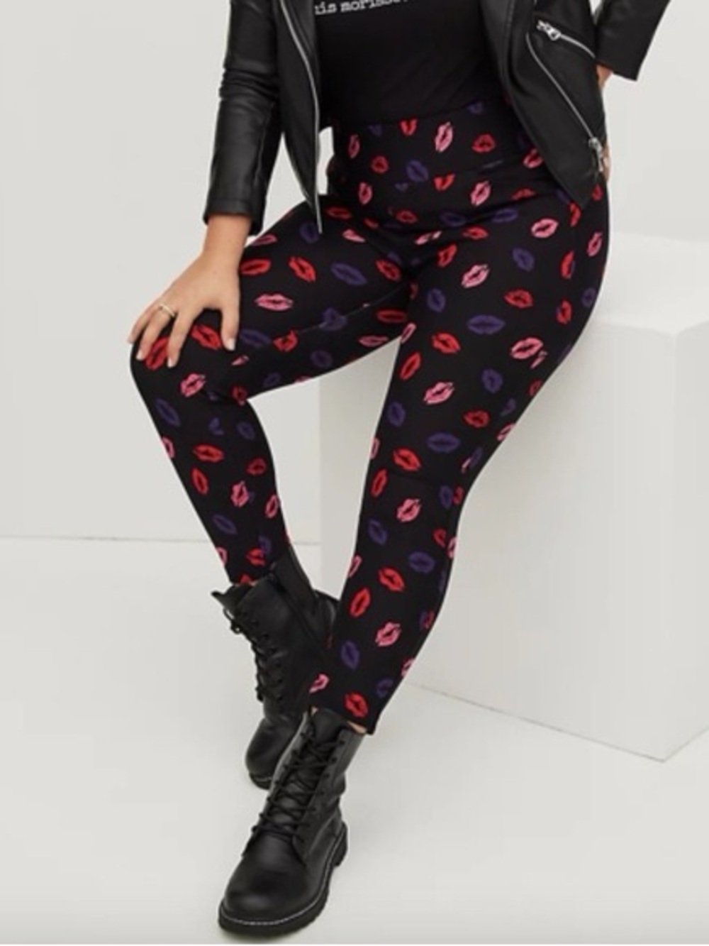 TORRID Lips Pocket Pixie Skinny Studio Luxe Ponte High-Rise Pants Plus Size 1X